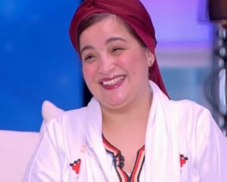 فيديو داليا ابراهيم في فيلم كلمني شكراً يثير الجدل مرة أخرى